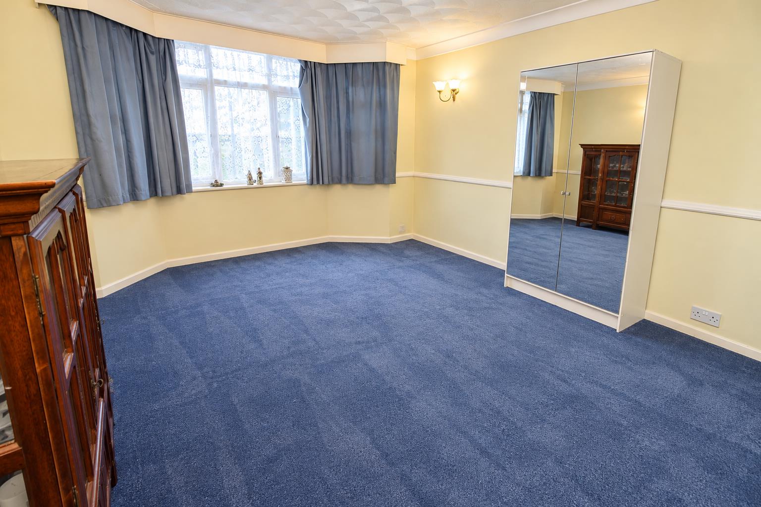 Dee Road, Tilehurst, Reading